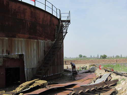 油罐拆除安全施工現場