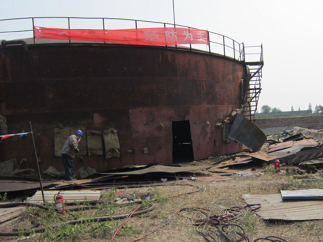 油罐拆除安全施工現場