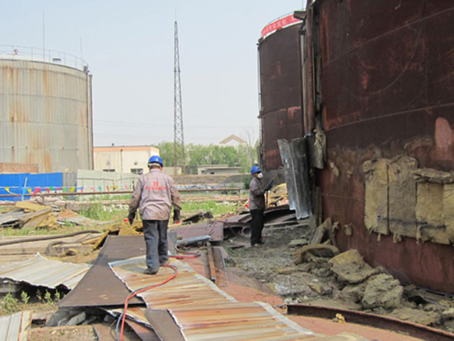 油罐拆除安全施工現場